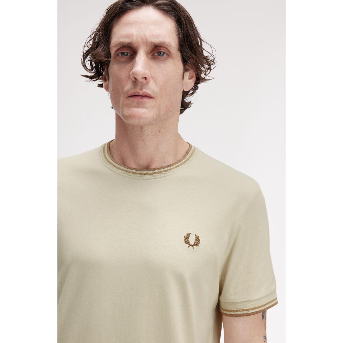 product/f/r/fred-perry_fpm1588v_z53_v2_q325_ed3.jpg