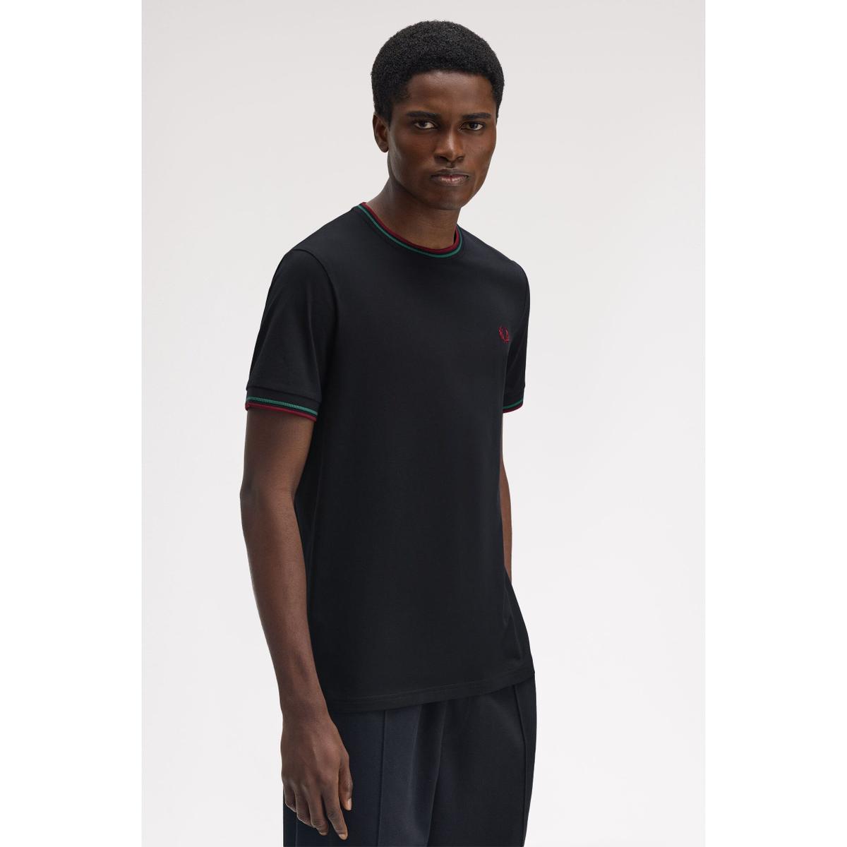 product/f/r/fred-perry_fpm1588v_z58_v2_q325_ed1.jpg