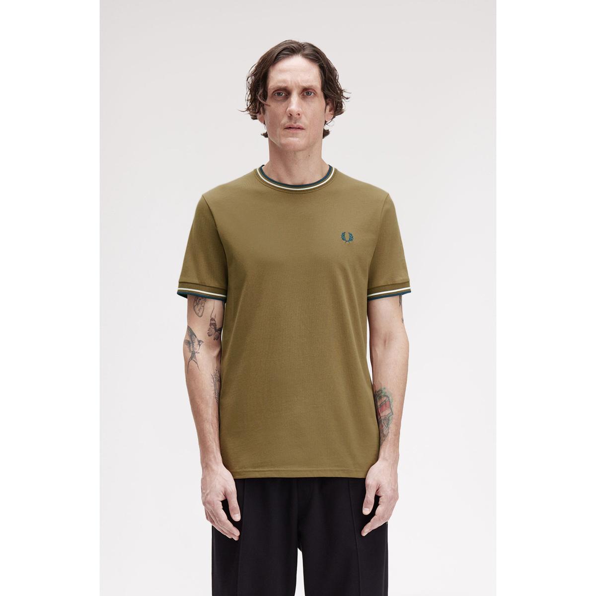product/f/r/fred-perry_fpm1588v_z60_v2_q325_mod1_front.jpg