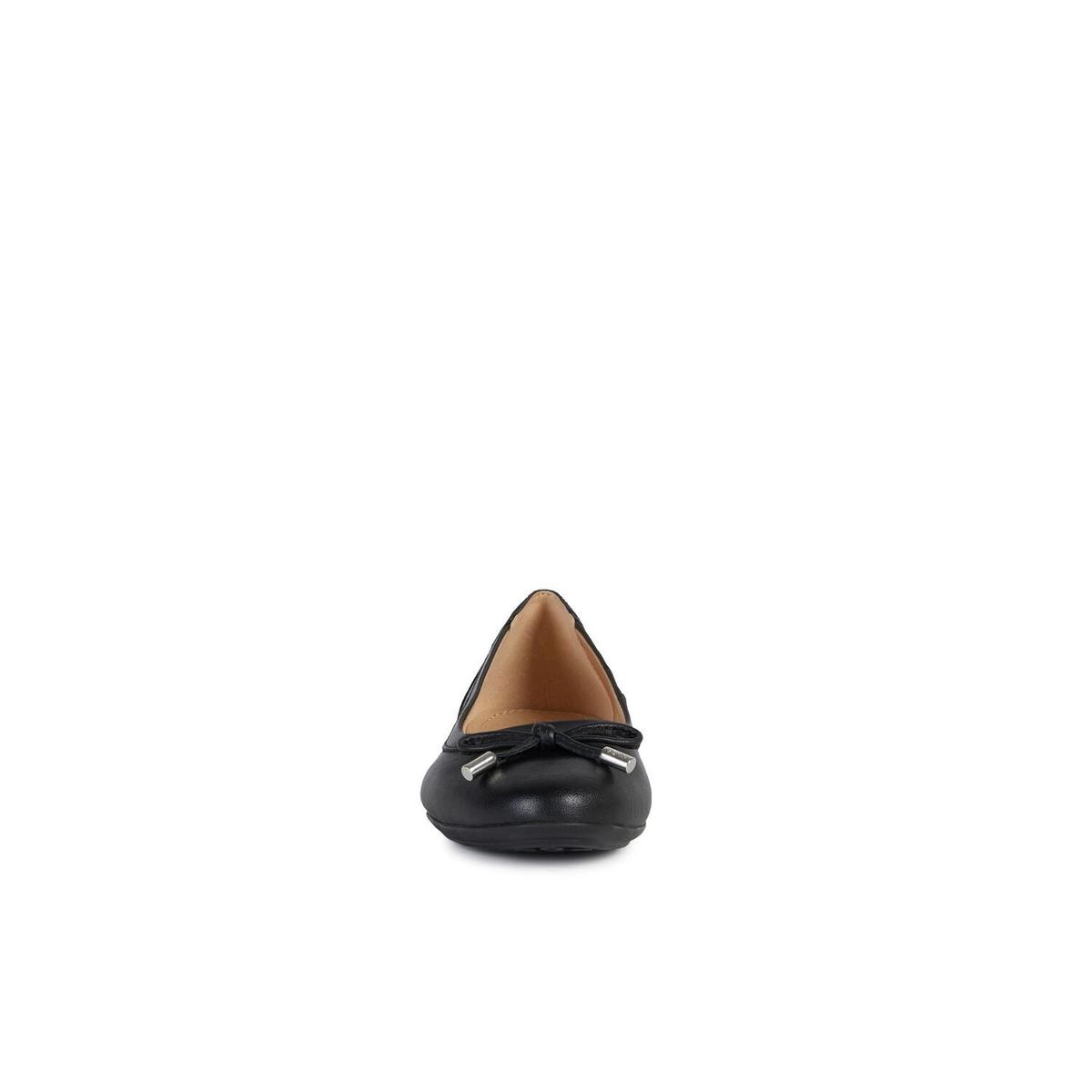 product/g/e/geox_d02y7b_000bc_c9999_black_1.jpg