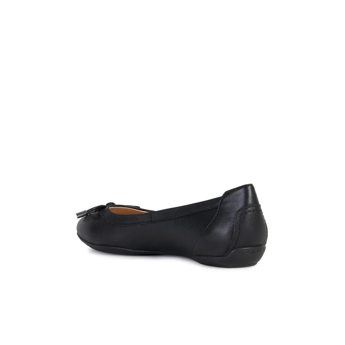 product/g/e/geox_d02y7b_000bc_c9999_black_3.jpg