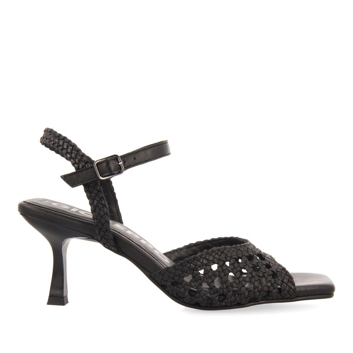 product/g/i/gioseppo_72073-p-negro_0-x.jpg