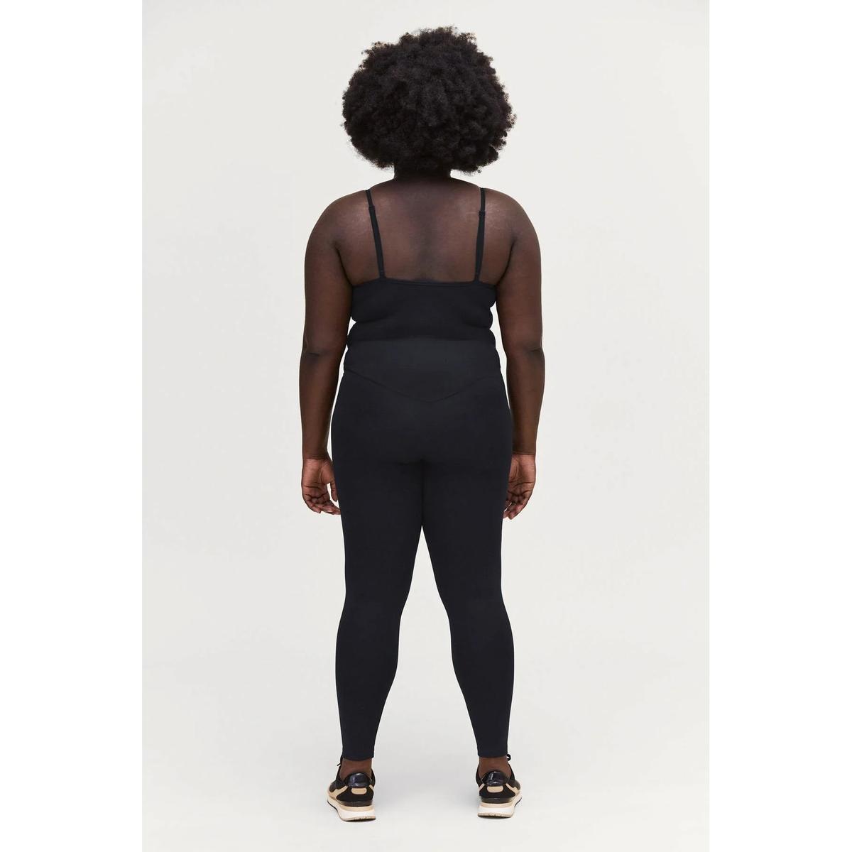 product/g/i/girlfriend-collective_6008-jb_black_3.jpg