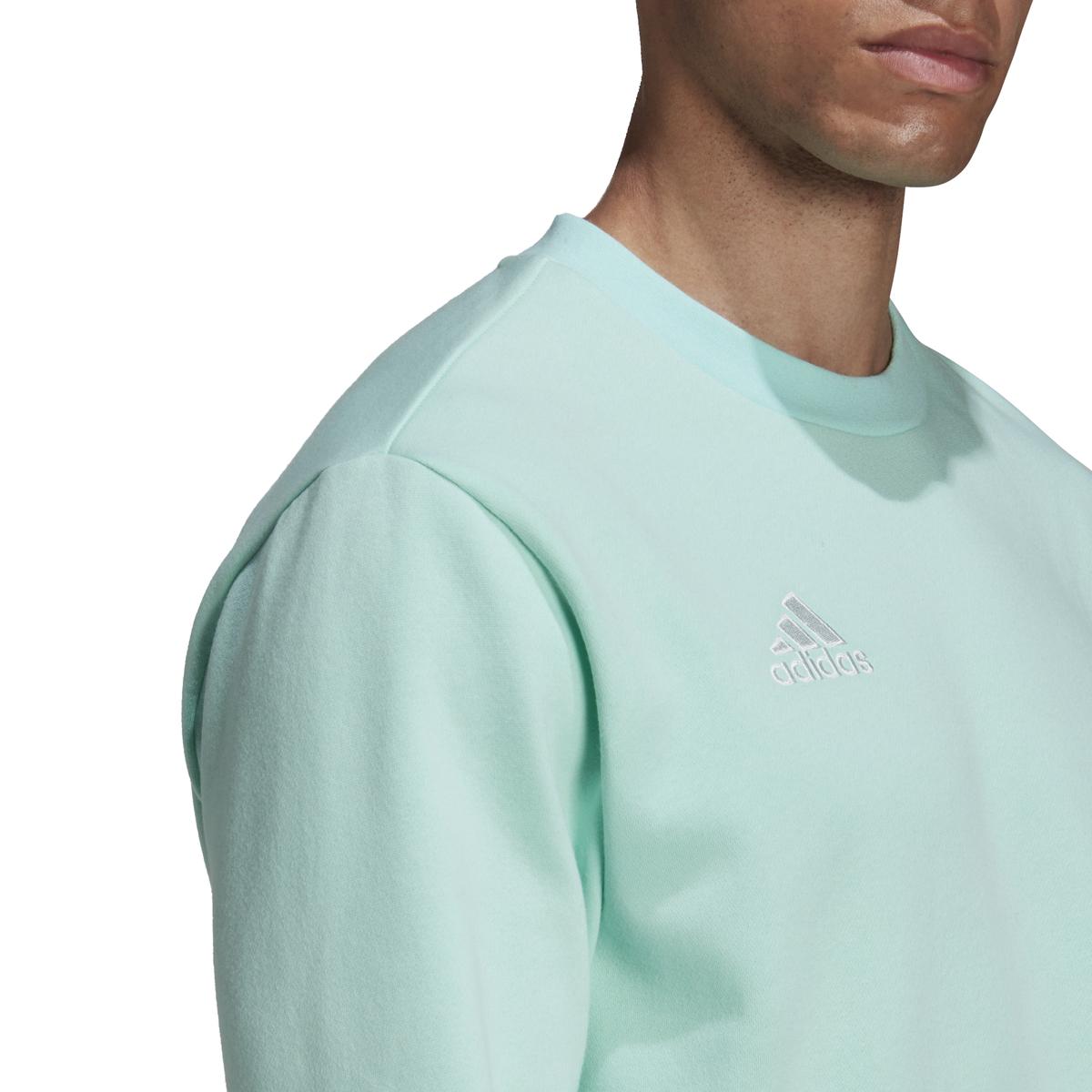 product/h/c/hc5047_app_on-model_detail-1_white_1645109669.jpg