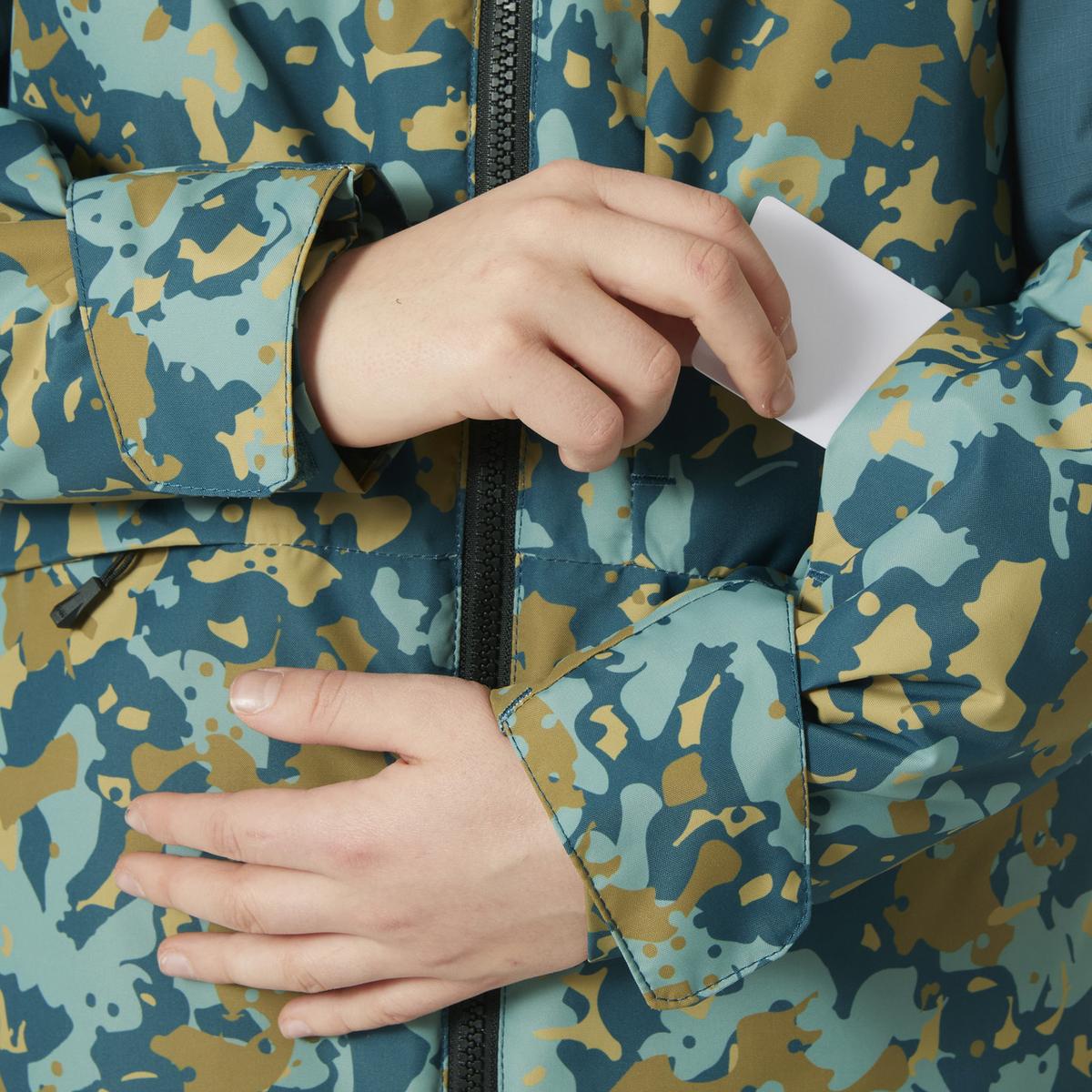 product/h/e/helly-hansen_41761-453_dark-creek-splash-camo-aop_4.jpg