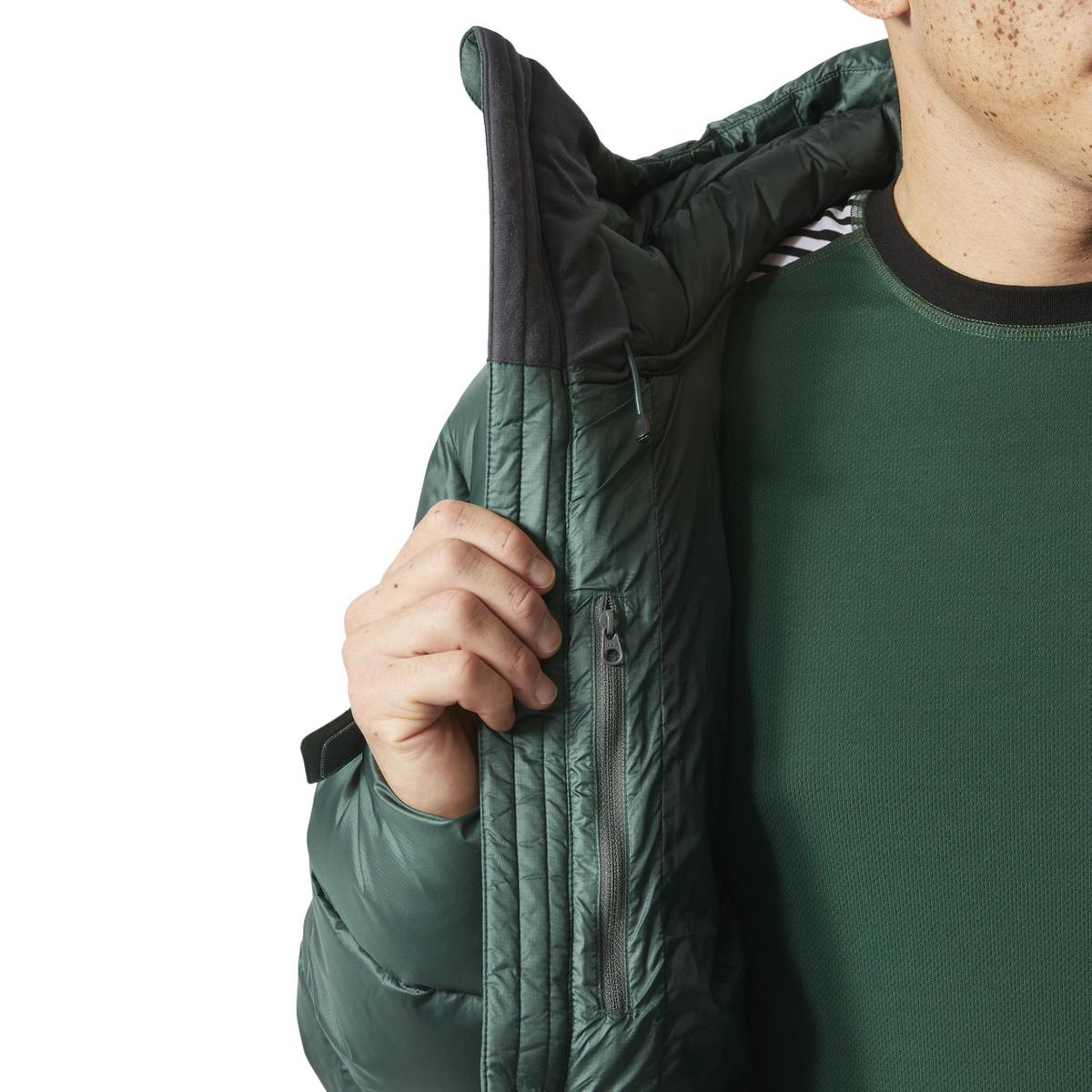 product/h/e/helly-hansen_63453-390_jungle-green_1.jpg