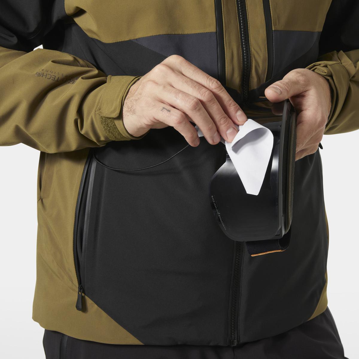 product/h/e/helly-hansen_65974-991_black_9.jpg