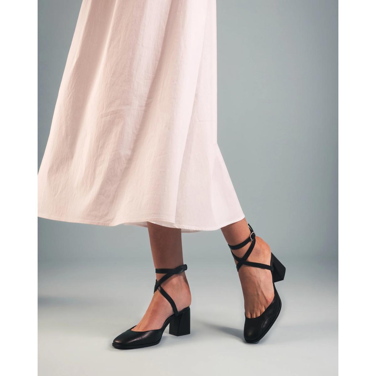 product/n/a/nae-vegan-shoes_lisa_black_black_2.jpg