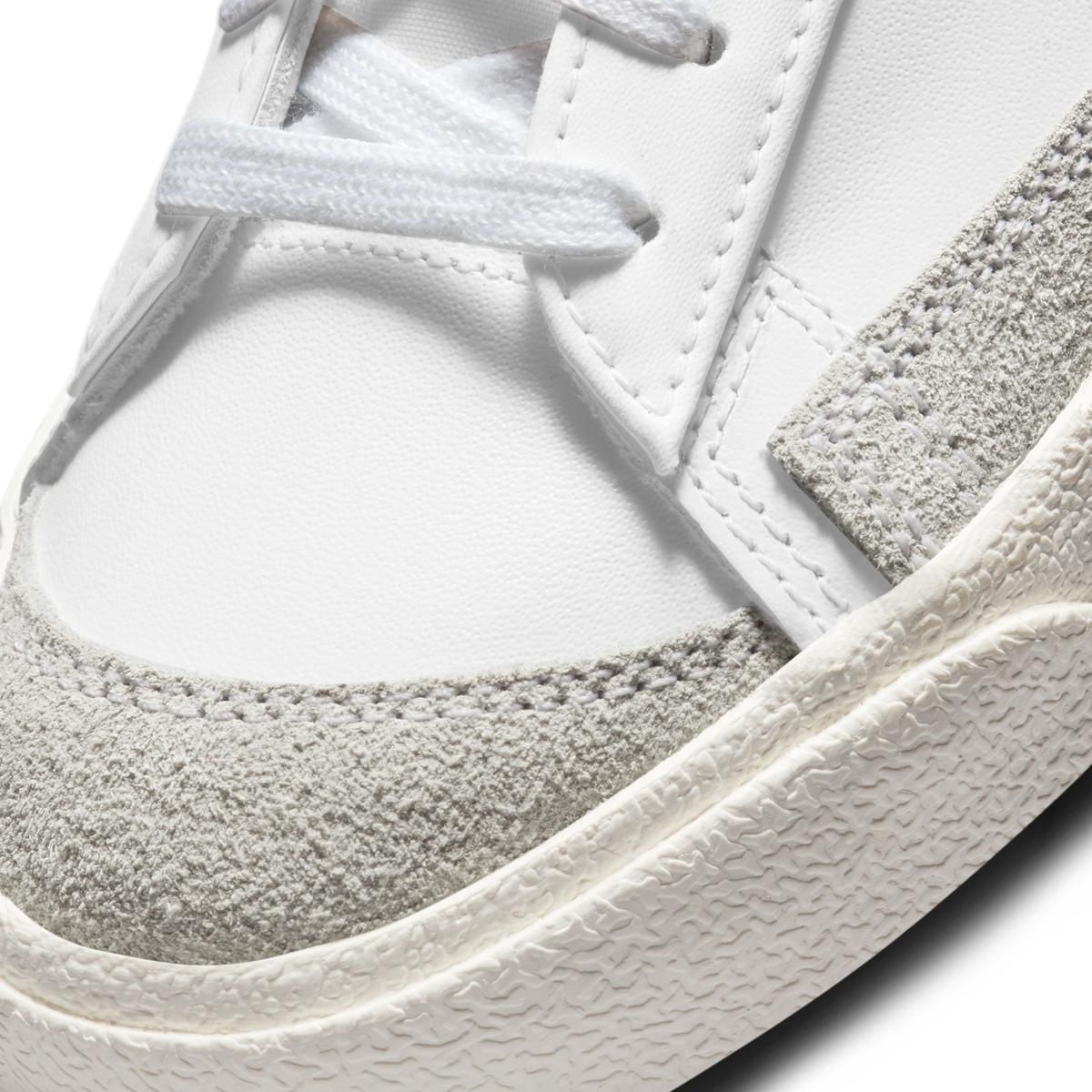 product/n/i/nike_dc4769-102_700.jpg
