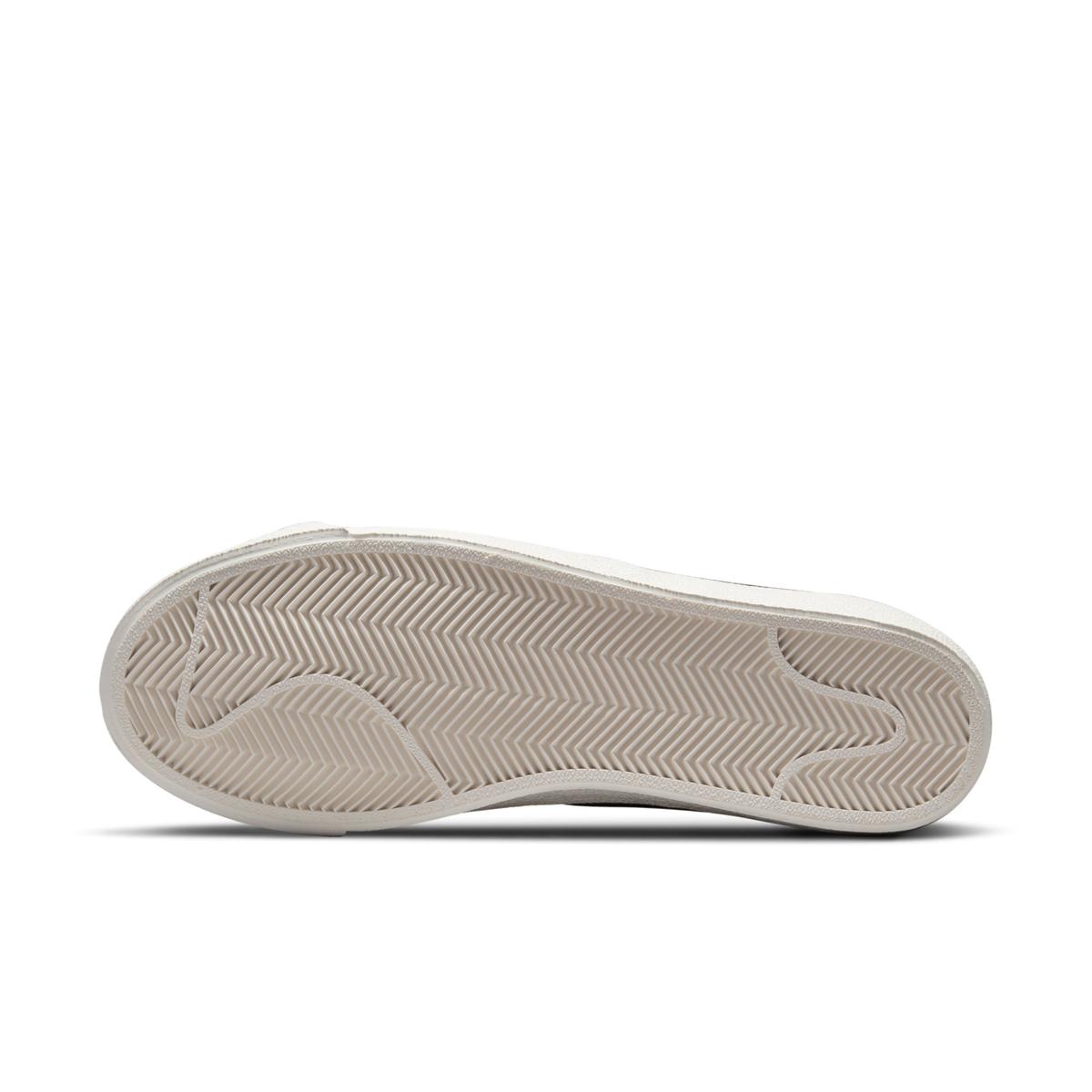product/n/i/nike_dc4769-102_900.jpg