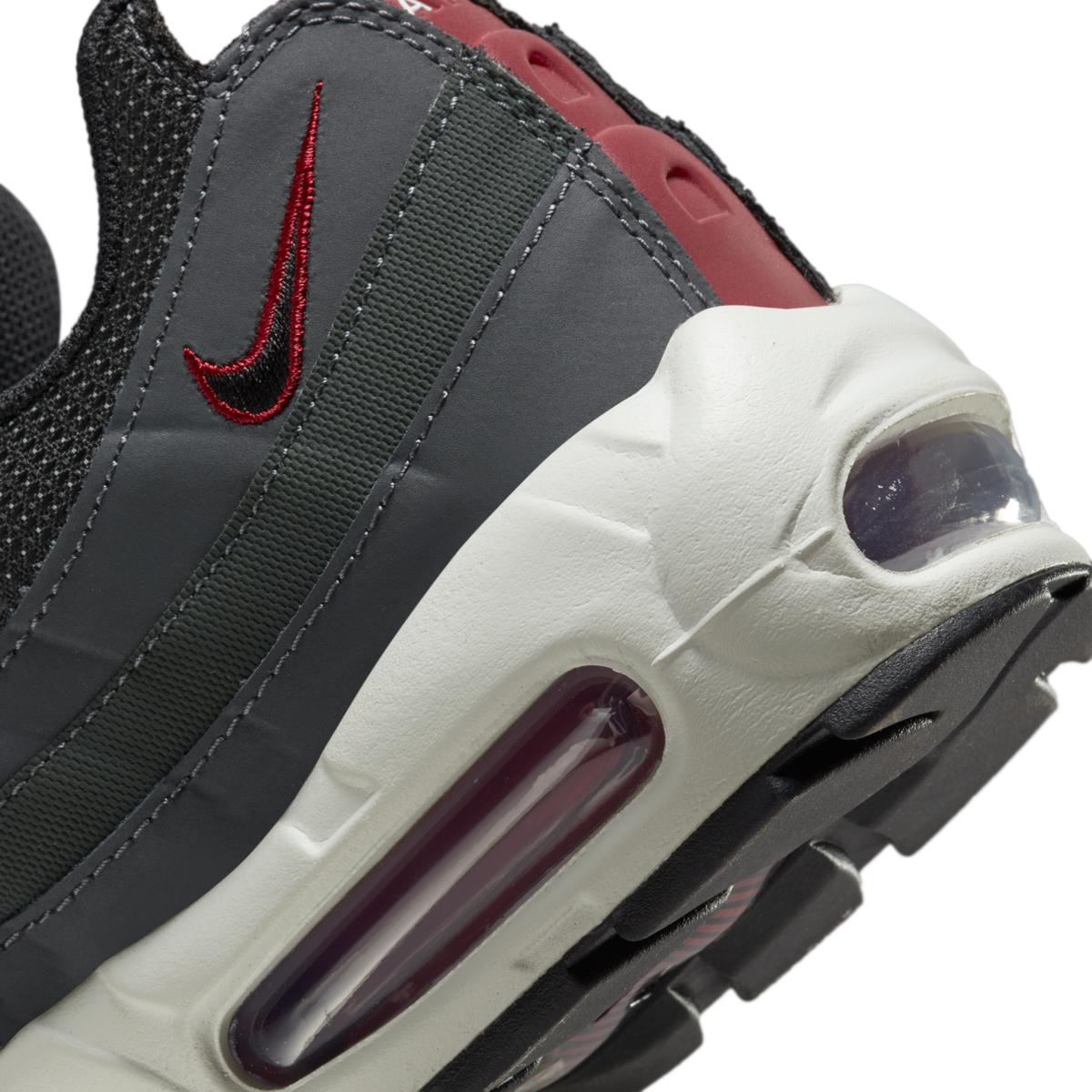 product/n/i/nike_dq3982-001-phsyd002.jpg
