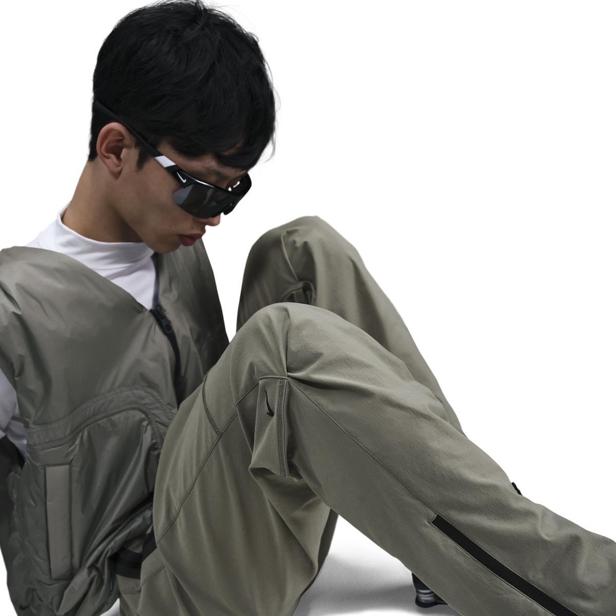 product/n/i/nike_hm8241-320_light-army-black_2.jpg