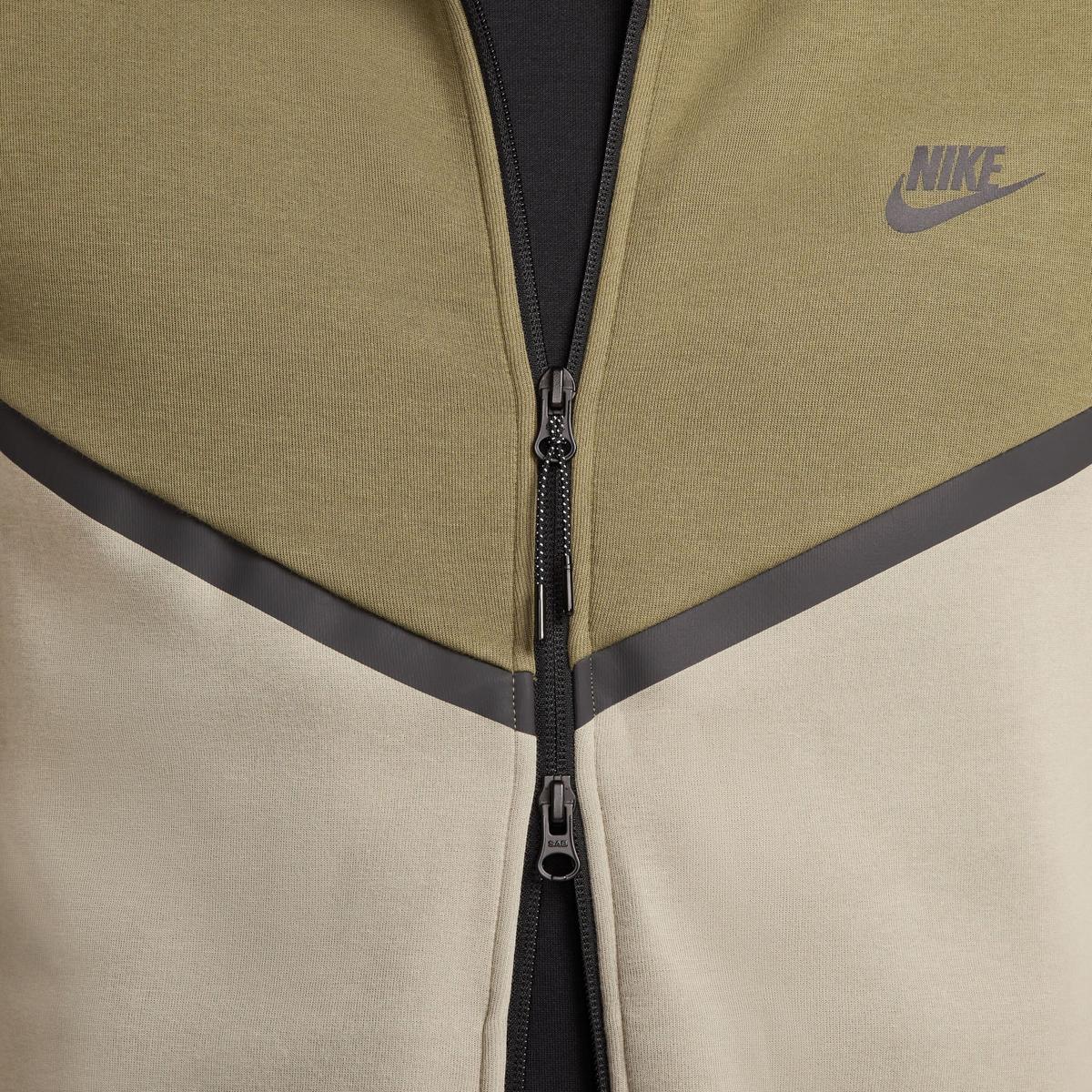 product/n/i/nike_hv0949-222-phsym004-nw121324.jpg