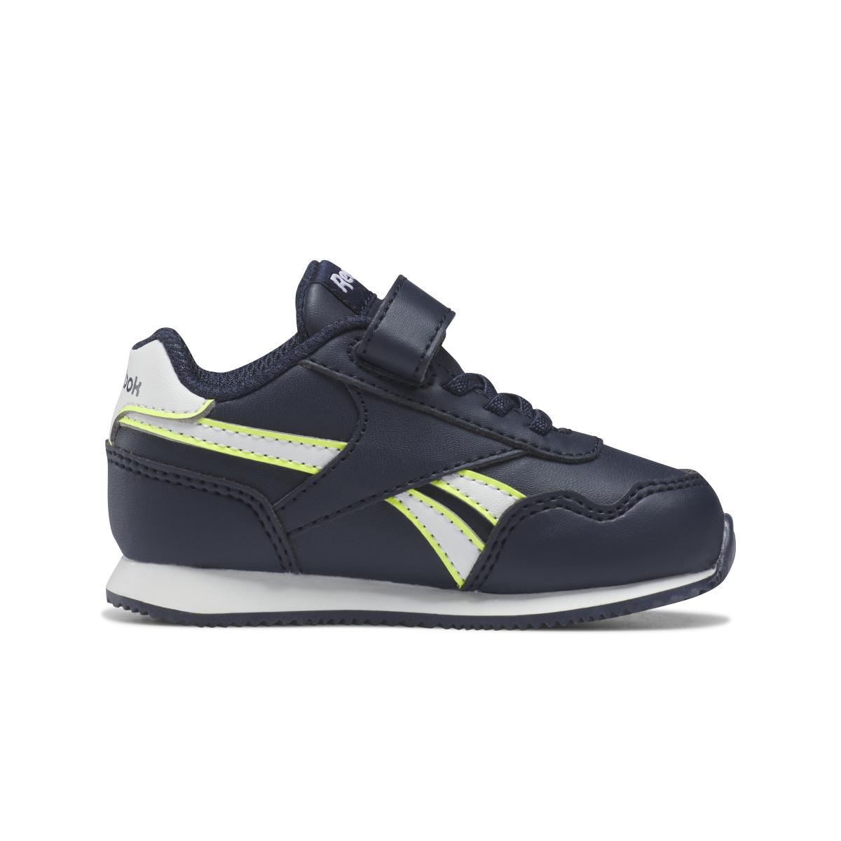 product/r/e/reebok_hp8664_4_footwear_photography_side_medial_center_view_white_000.jpg