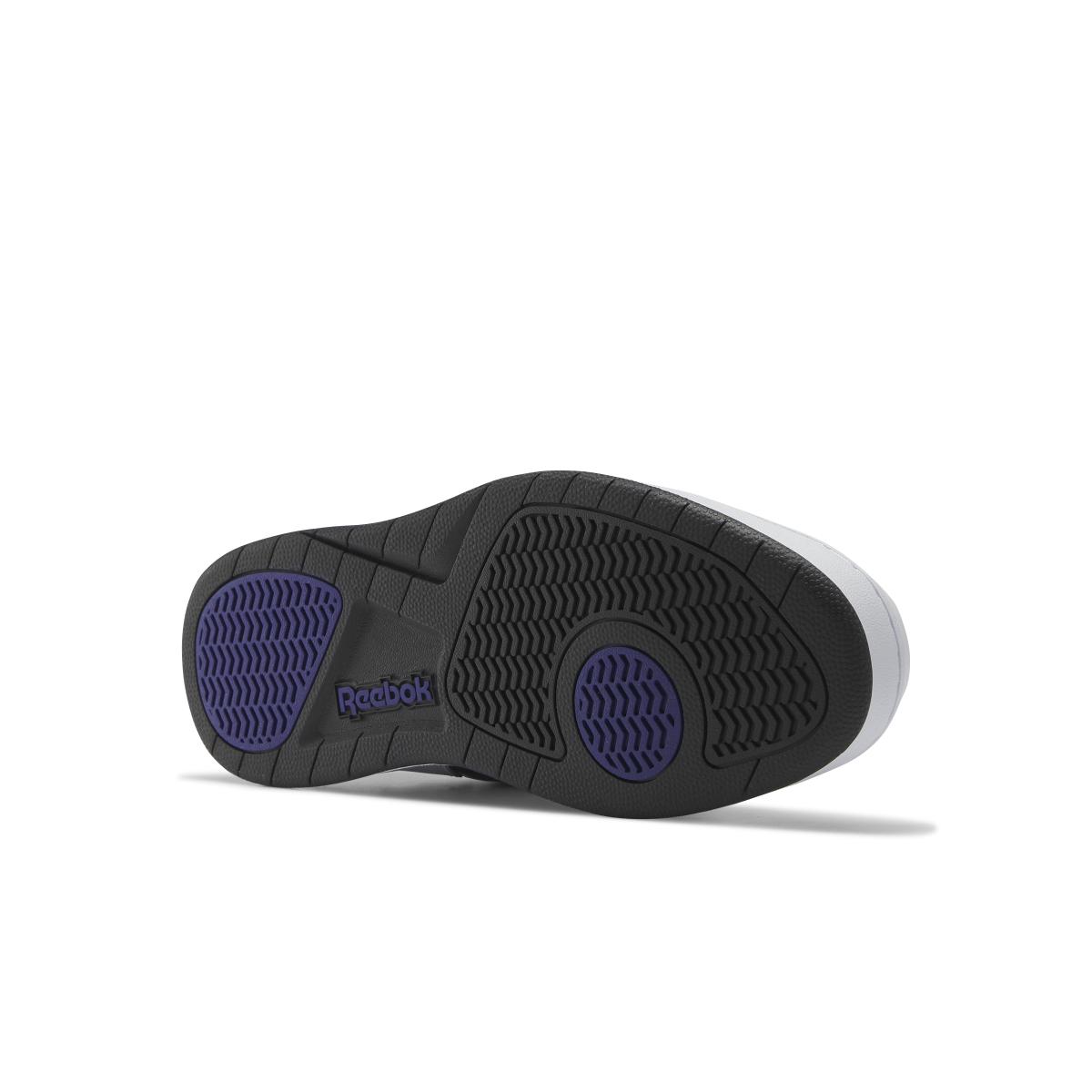 product/r/e/reebok_hr0526_3_footwear_photography_bottom_view_white_000.jpg