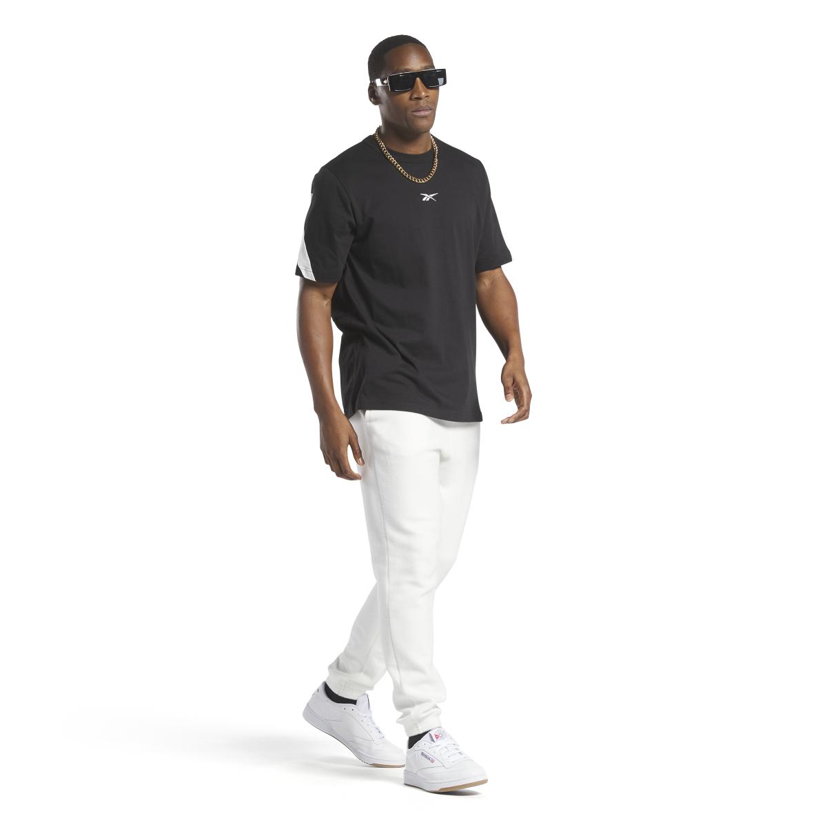 product/r/e/reebok_hy7101_4_apparel_on_model_side_view_white.jpg