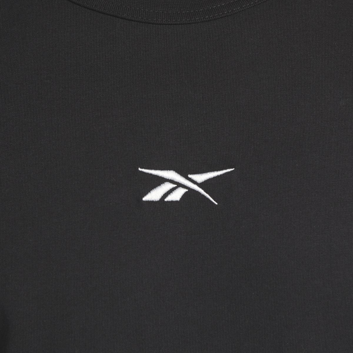 product/r/e/reebok_hy7101_5_apparel_on_model_detail_view_1_white.jpg