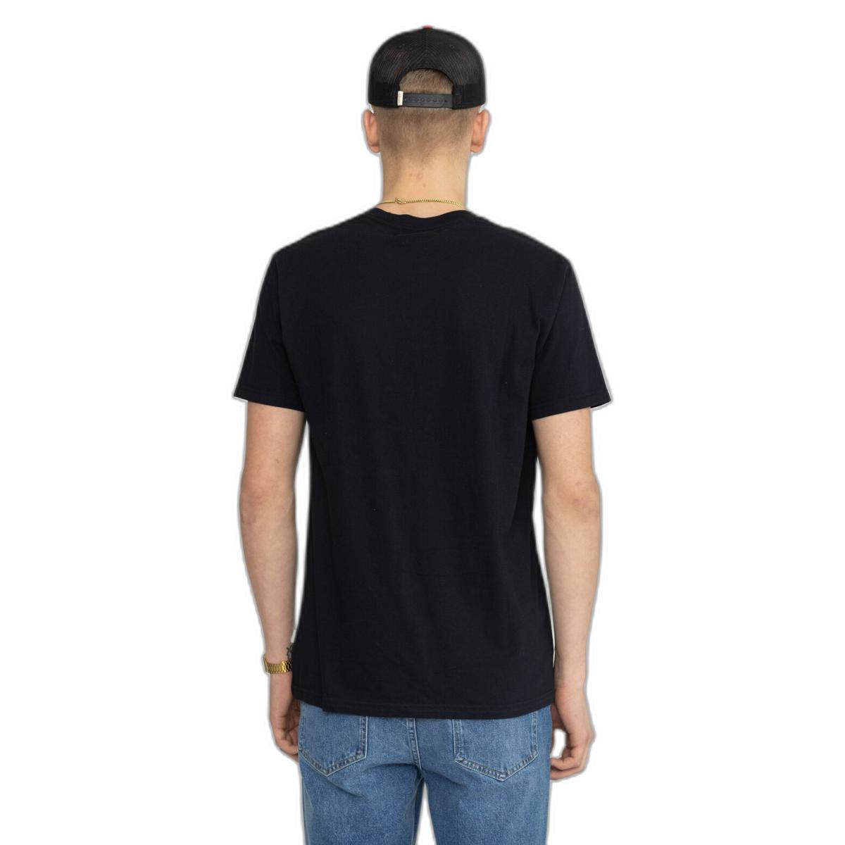product/r/e/revolution_1051-black_4.jpg