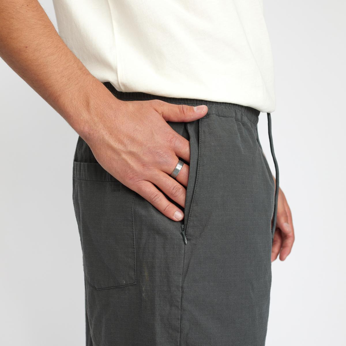 product/r/e/revolution_4045-darkgrey_4.jpg