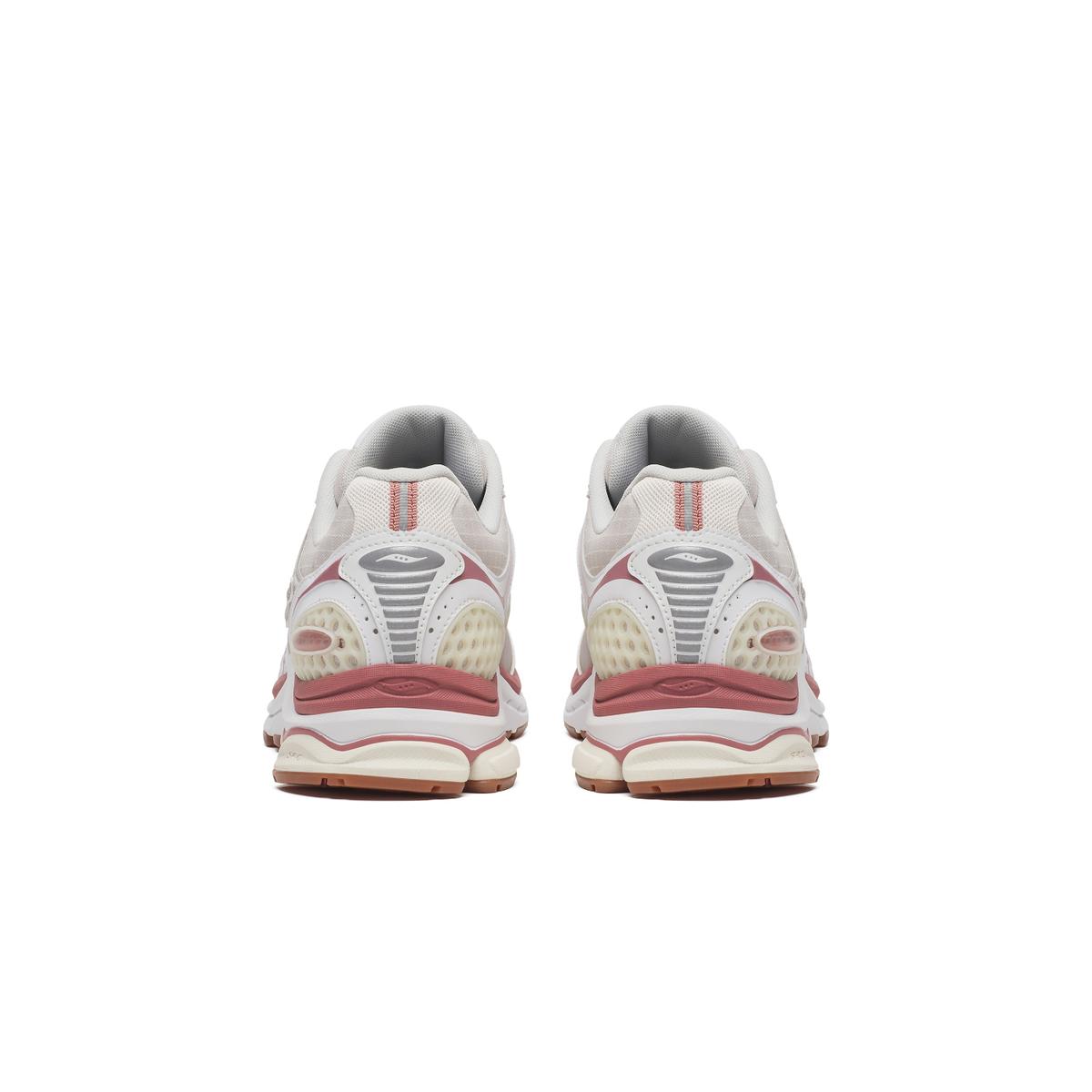 product/s/a/saucony_s70935-1_3-nw091125.jpg