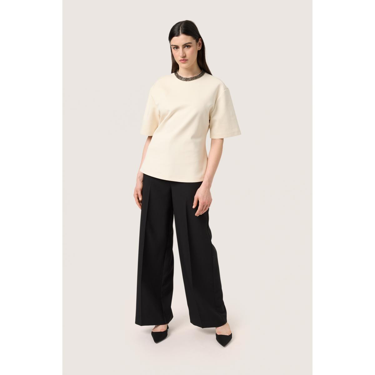 product/s/o/soaked-in-luxury_30407786-120304_3.jpg