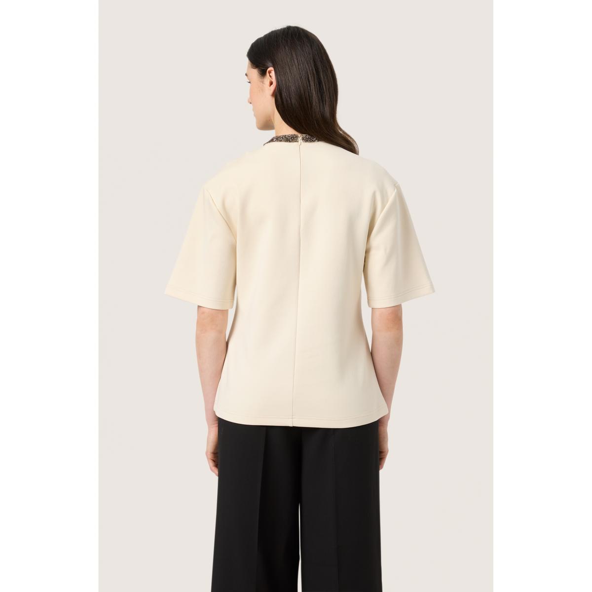 product/s/o/soaked-in-luxury_30407786-120304_5.jpg