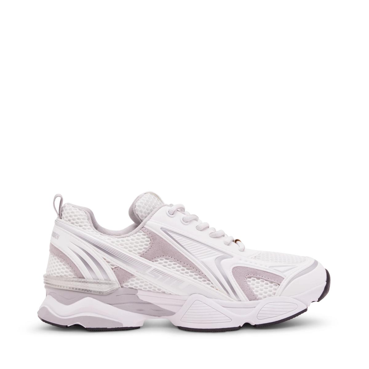 product/s/t/steve-madden_sm12000842-04005-002_white_1.jpg