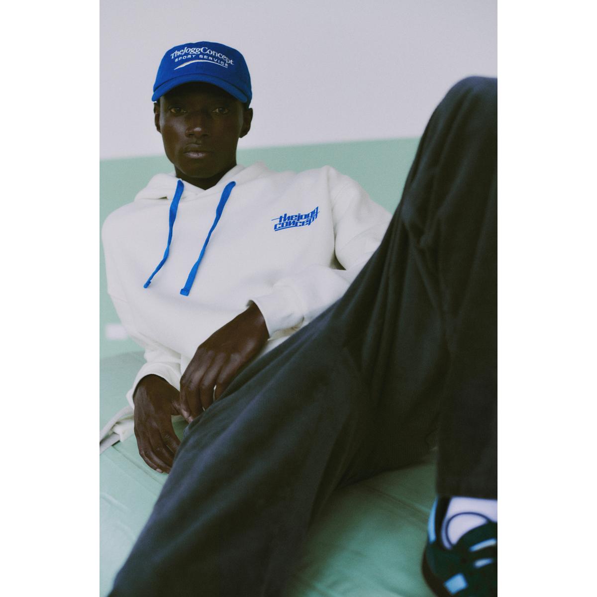 product/t/h/thejoggconcept_22800696-194150_5.jpg