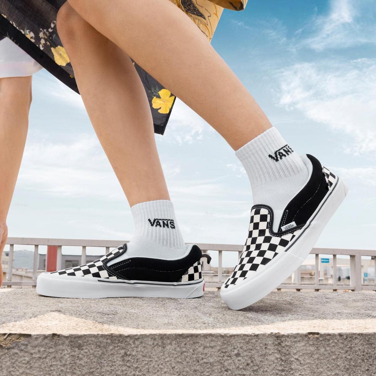 product/v/a/vans_vn0009qdqxh_noir_9.jpg