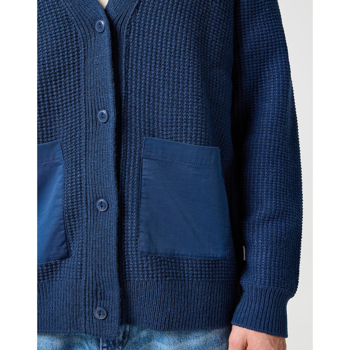 product/w/r/wrangler_112357288_blue_5.jpg