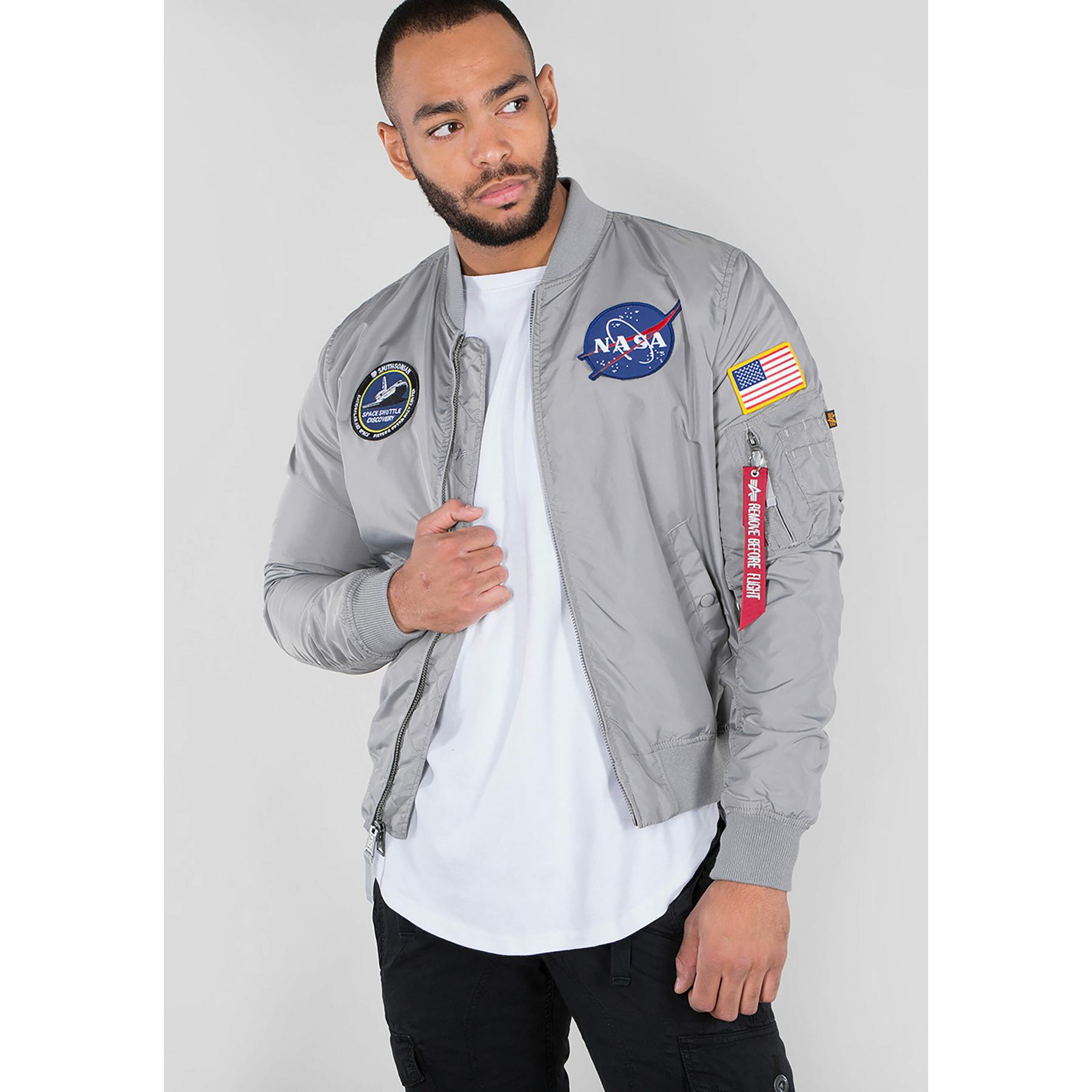 product/1/8/186101-31-alpha-industries-ma-1-tt-nasa-reversible-ii-flight-jacket-001.jpg