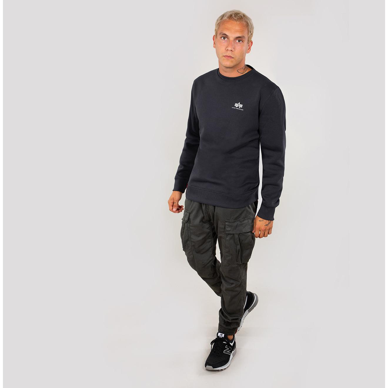 product/1/8/188307-07-alpha-industries-basic-sweater-small-logo-sweat-003.jpg