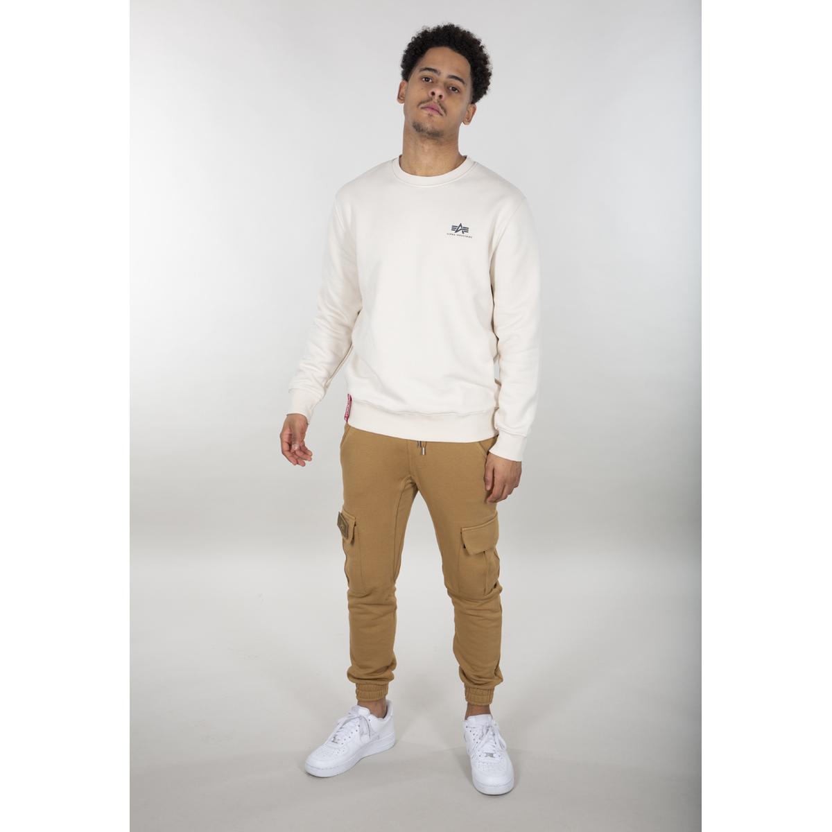 product/1/8/188307-578-alpha-industries-basic_sweater-small-logo-003.jpg