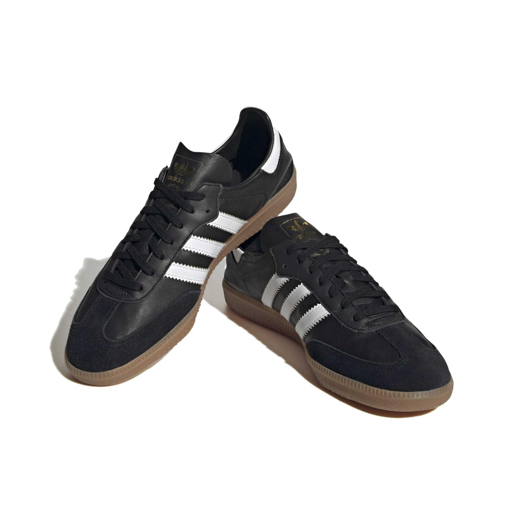 product/2/0/2025_09_adidas_if0641_6_footwear_photography_front_lateral_top_view_white.jpg