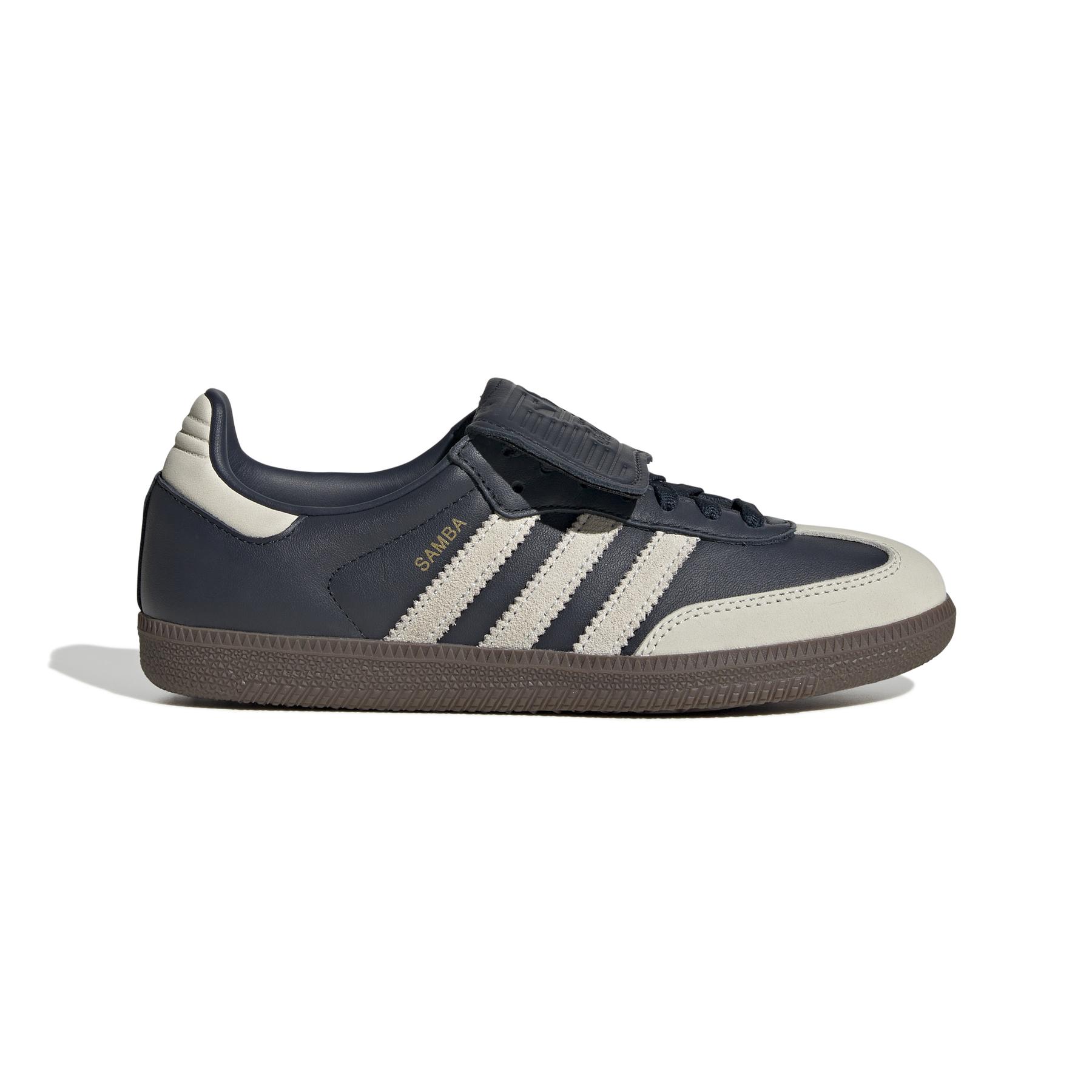 product/2/0/2025_10_adidas_jh5705_1_footwear_photography_side_lateral_center_view_white.jpg