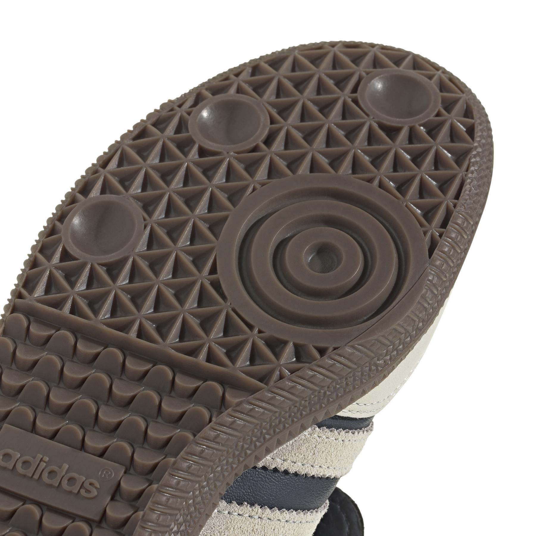 product/2/0/2025_10_adidas_jh5705_8_footwear_photography_detail_view_1_white.jpg