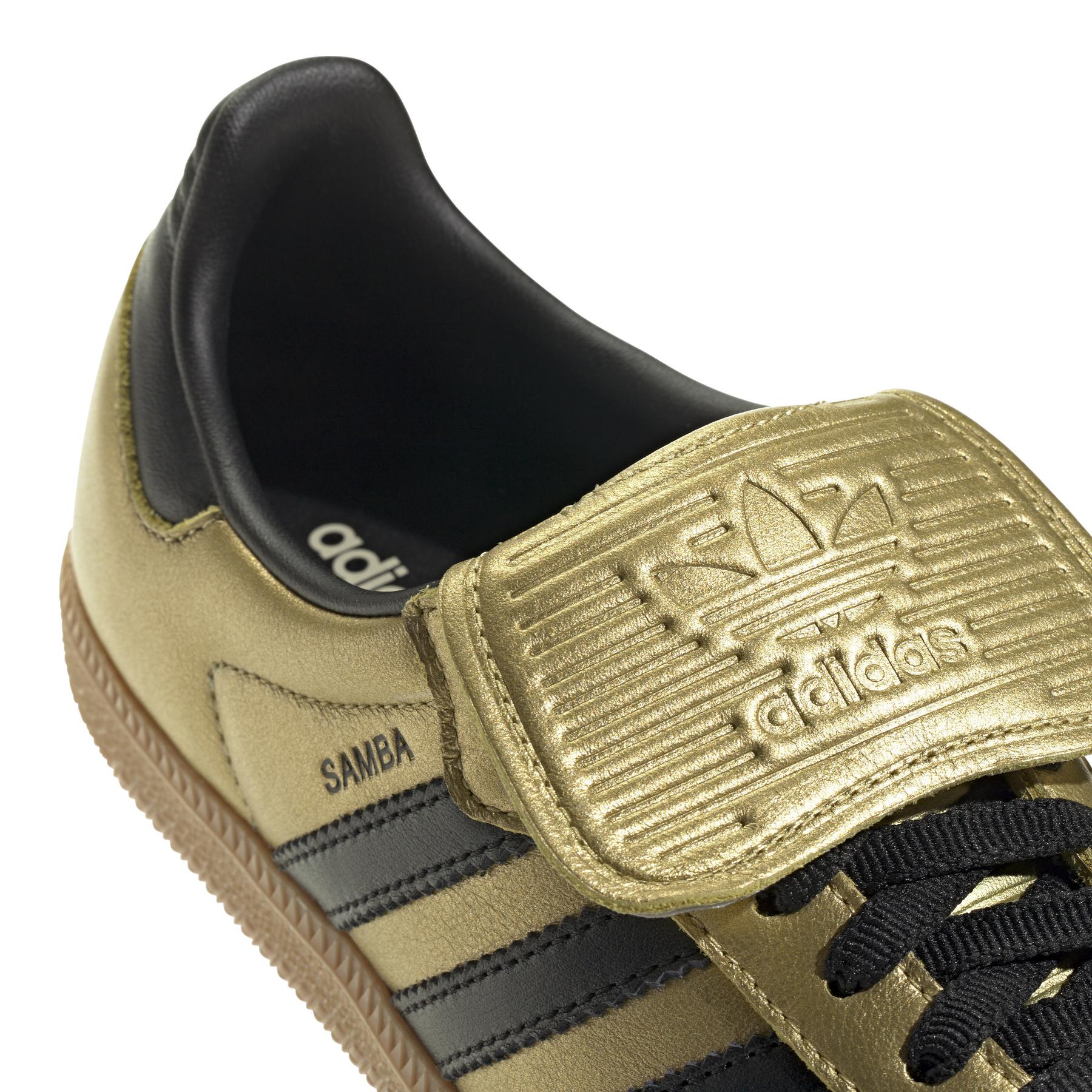 product/2/0/2025_10_adidas_jh5708_8_footwear_photography_detail_view_1_white.jpg