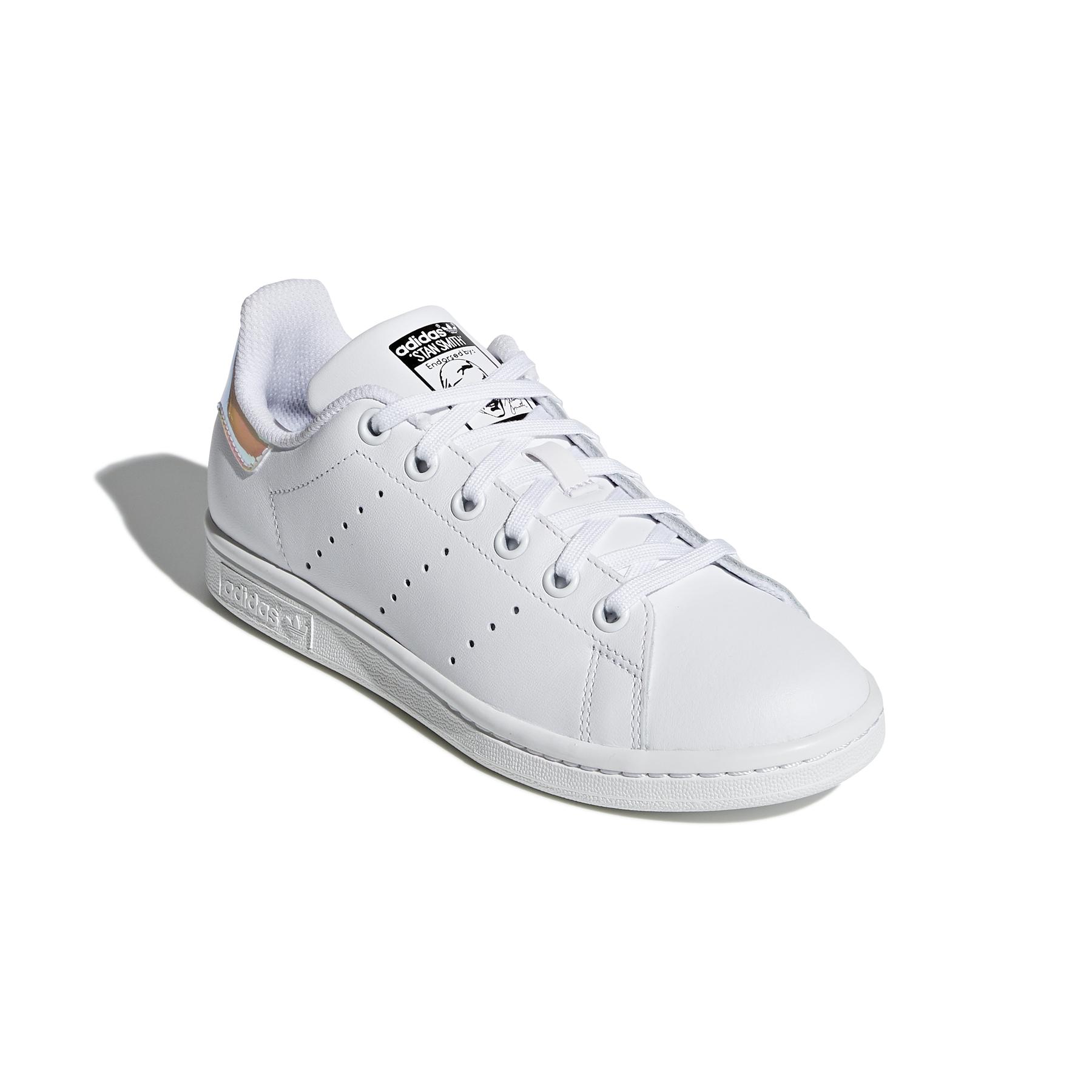 product/a/d/adidas-originals_aq6272_7_footwear_photography_front_lateral_top_view_white_000.jpg