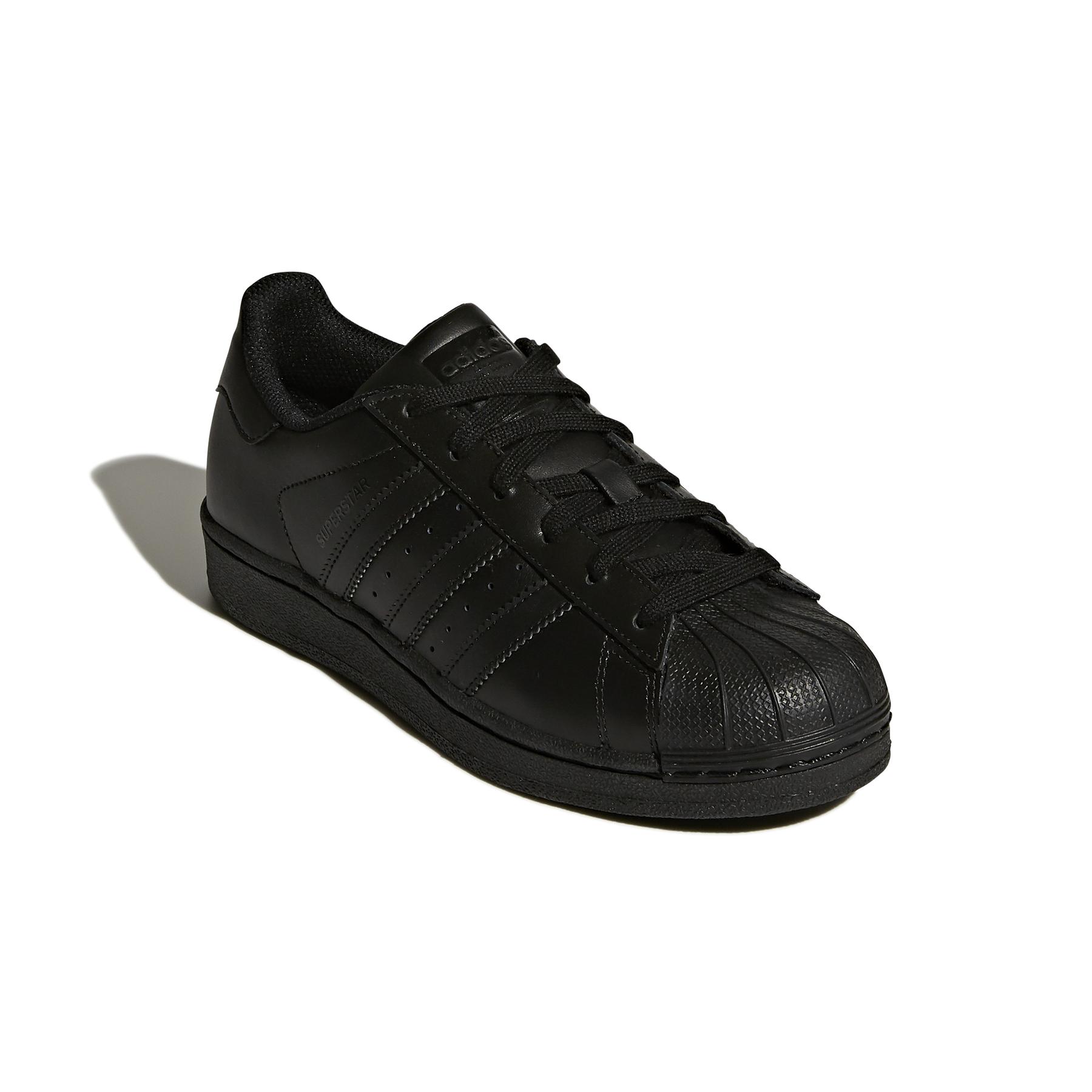 product/a/d/adidas-originals_b25724_7_footwear_photography_front_lateral_top_view_white_000.jpg