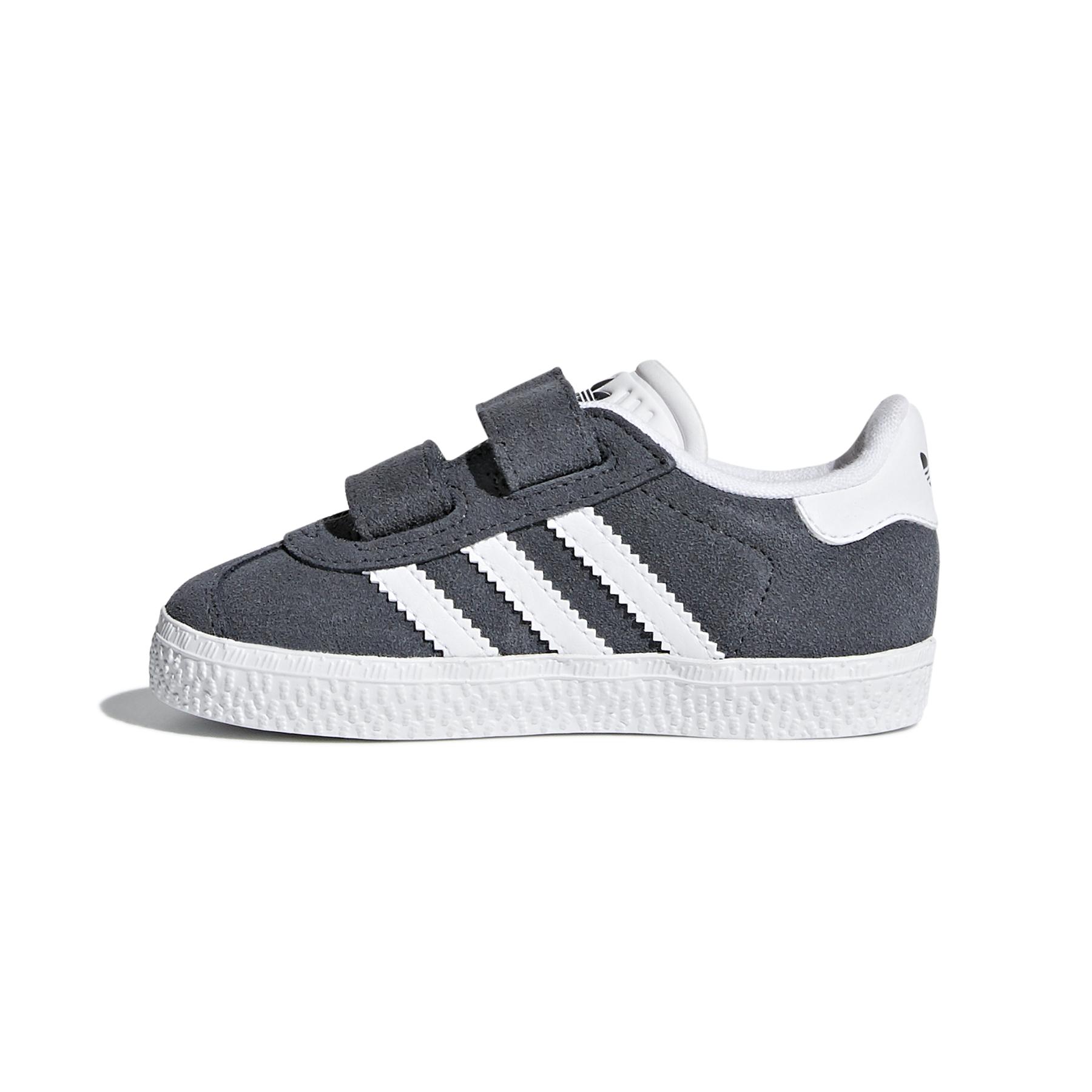 product/a/d/adidas-originals_cq3140_5_footwear_photography_side_medial_center_view_white_000.jpg