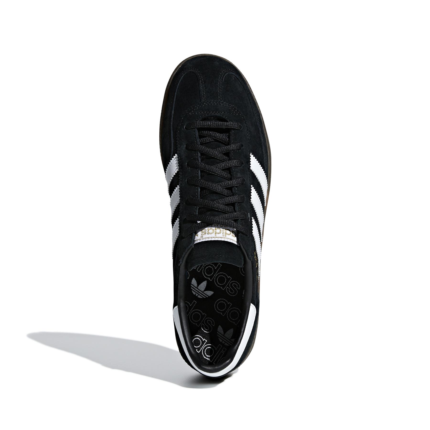 product/a/d/adidas-originals_db3021_3_footwear_photography_top_portrait_view_white.jpg
