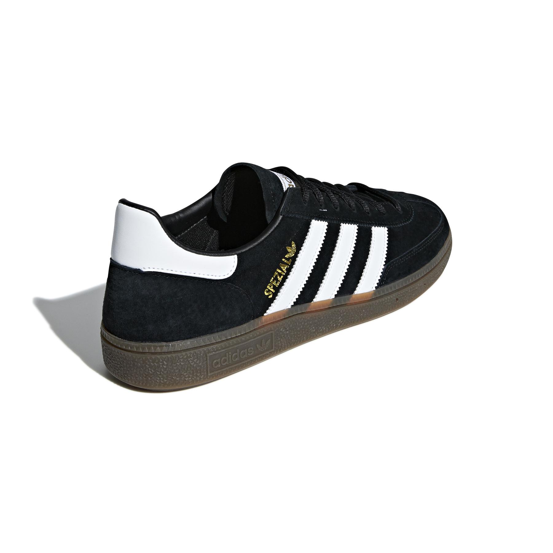 product/a/d/adidas-originals_db3021_7_footwear_photography_back_lateral_top_view_white_000.jpg