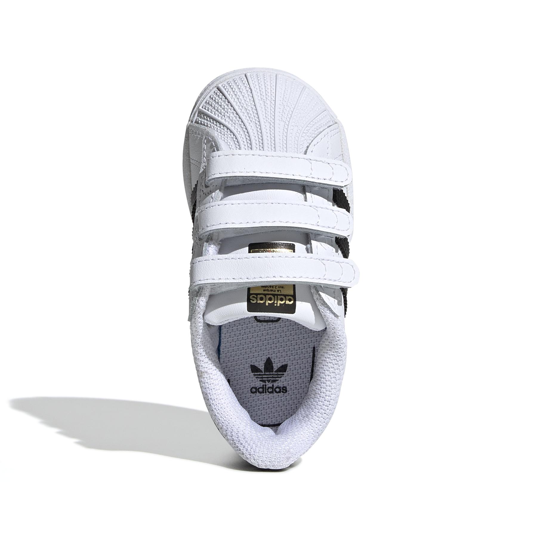 product/a/d/adidas-originals_ef4842_3_footwear_photography_top_portrait_view_white_000.jpg
