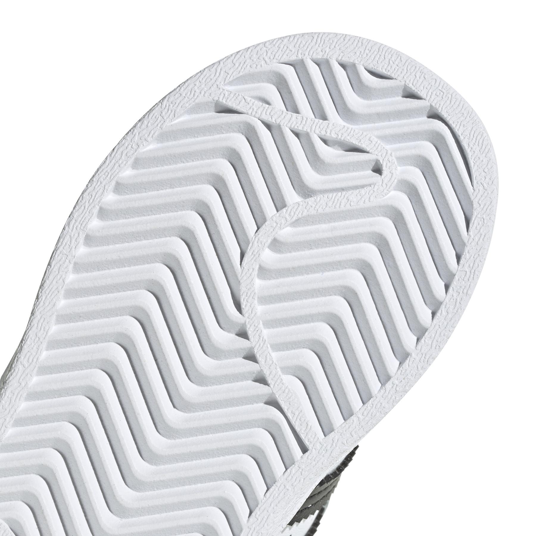 product/a/d/adidas-originals_ef4842_9_footwear_photography_detail_view_2_white_000.jpg