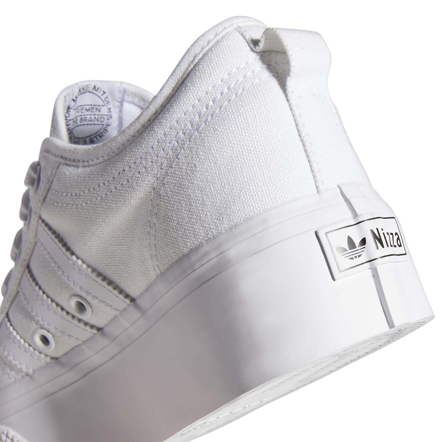 product/a/d/adidas-originals_fv5322_9_footwear_photography_detail_view_2_white_000.jpg