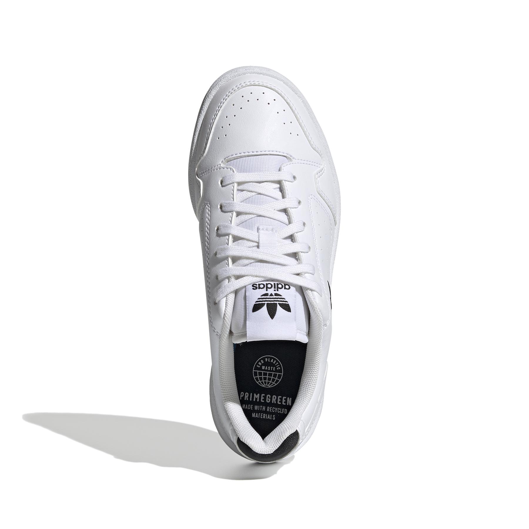 product/a/d/adidas-originals_fy9840_3_footwear_photography_top_portrait_view_white_000.jpg