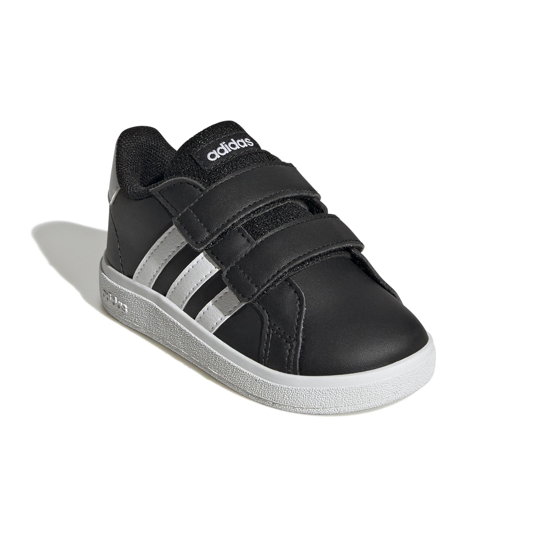 product/a/d/adidas-originals_gw6523_6_footwear_photography_front_lateral_top_view_white_000.jpg