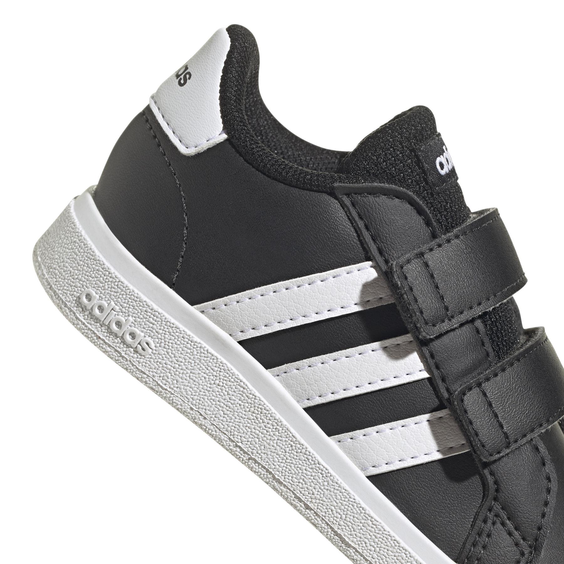 product/a/d/adidas-originals_gw6523_8_footwear_photography_detail_view_1_white_000.jpg