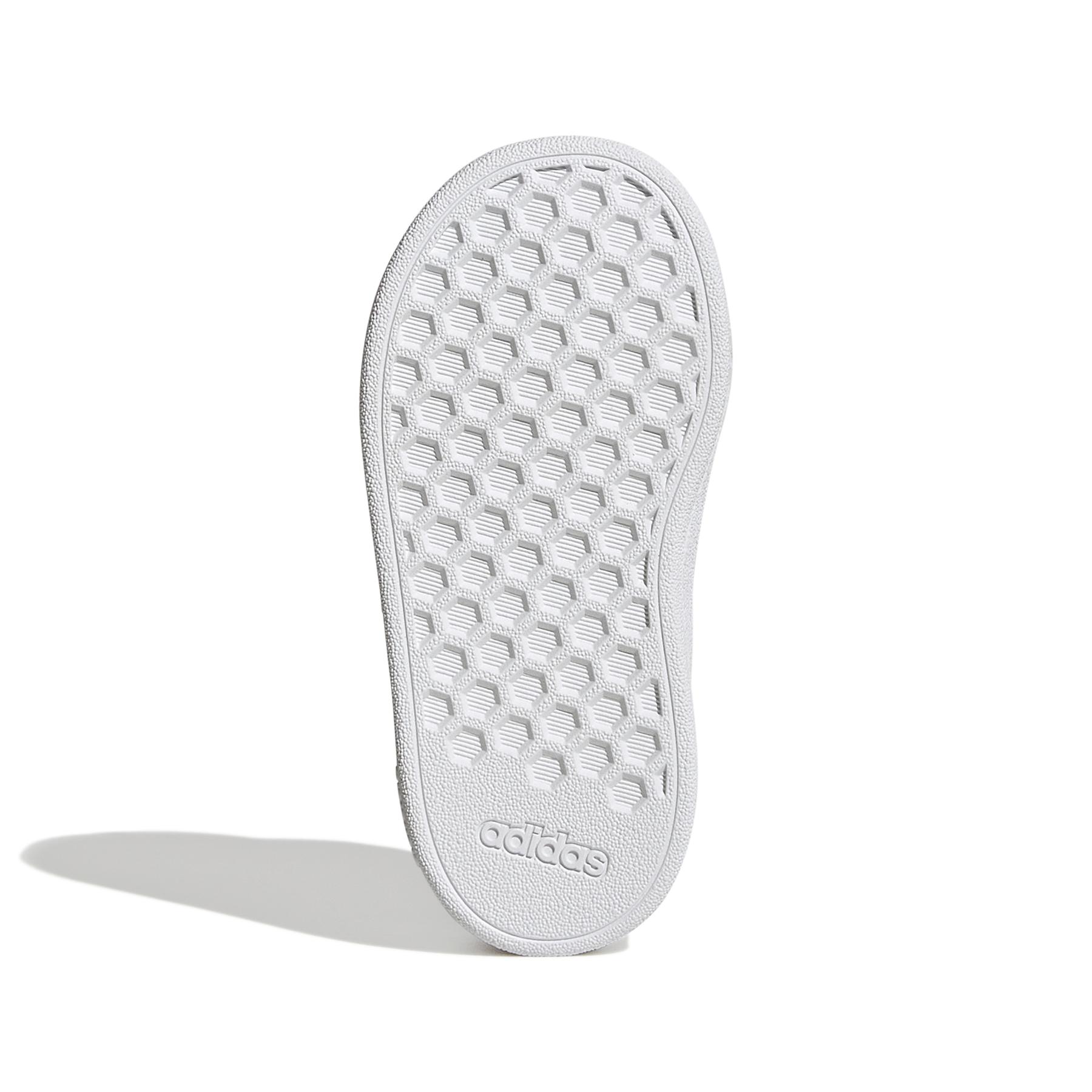product/a/d/adidas-originals_gw6527_4_footwear_photography_bottom_view_white_000.jpg