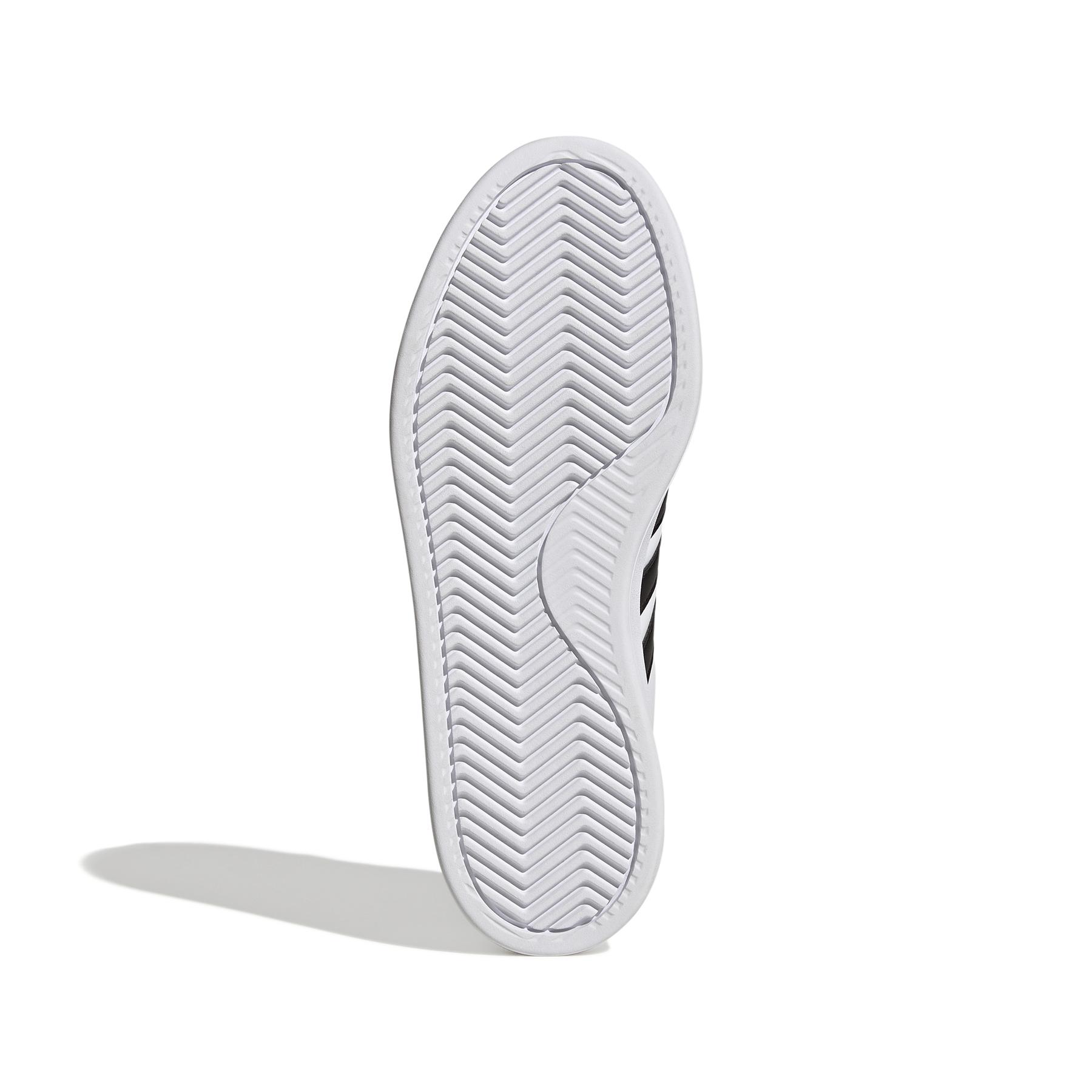 product/a/d/adidas-originals_gw9214_4_footwear_photography_bottom_view_white_000.jpg